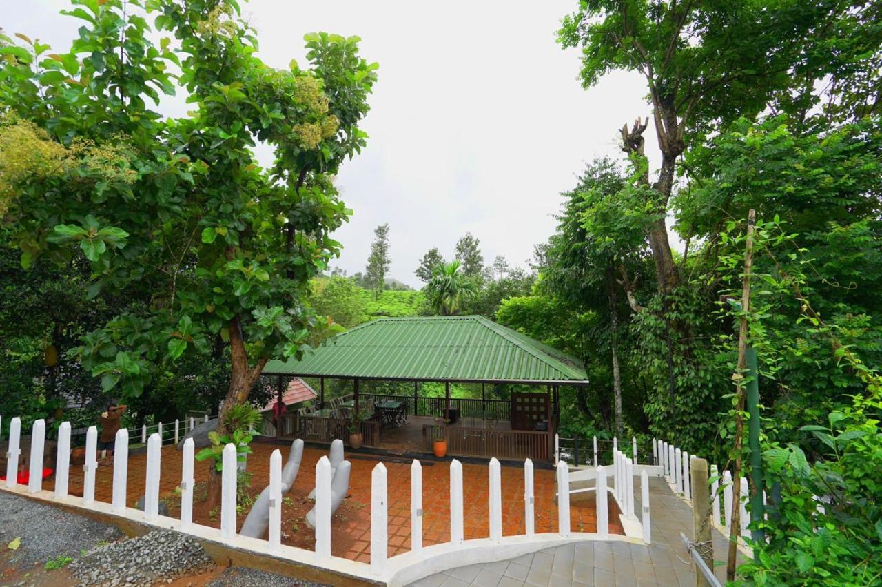 Villa Iron Bridge Cove Meppādi Exterior foto